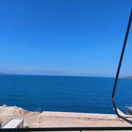 Janos