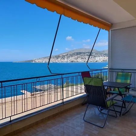 Janos * Sarande